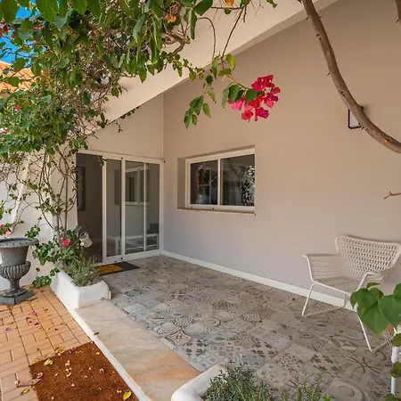 Orange Blossom Grove Çiftlik konaklama *